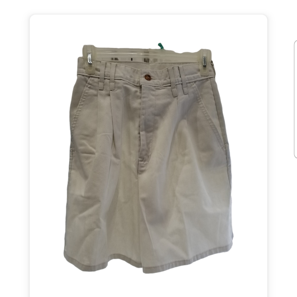Preowned Chic Shorts